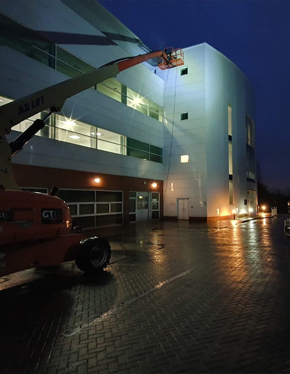 https://www.halo-clean.co.uk/wp-content/uploads/2021/02/cladding-1.jpg